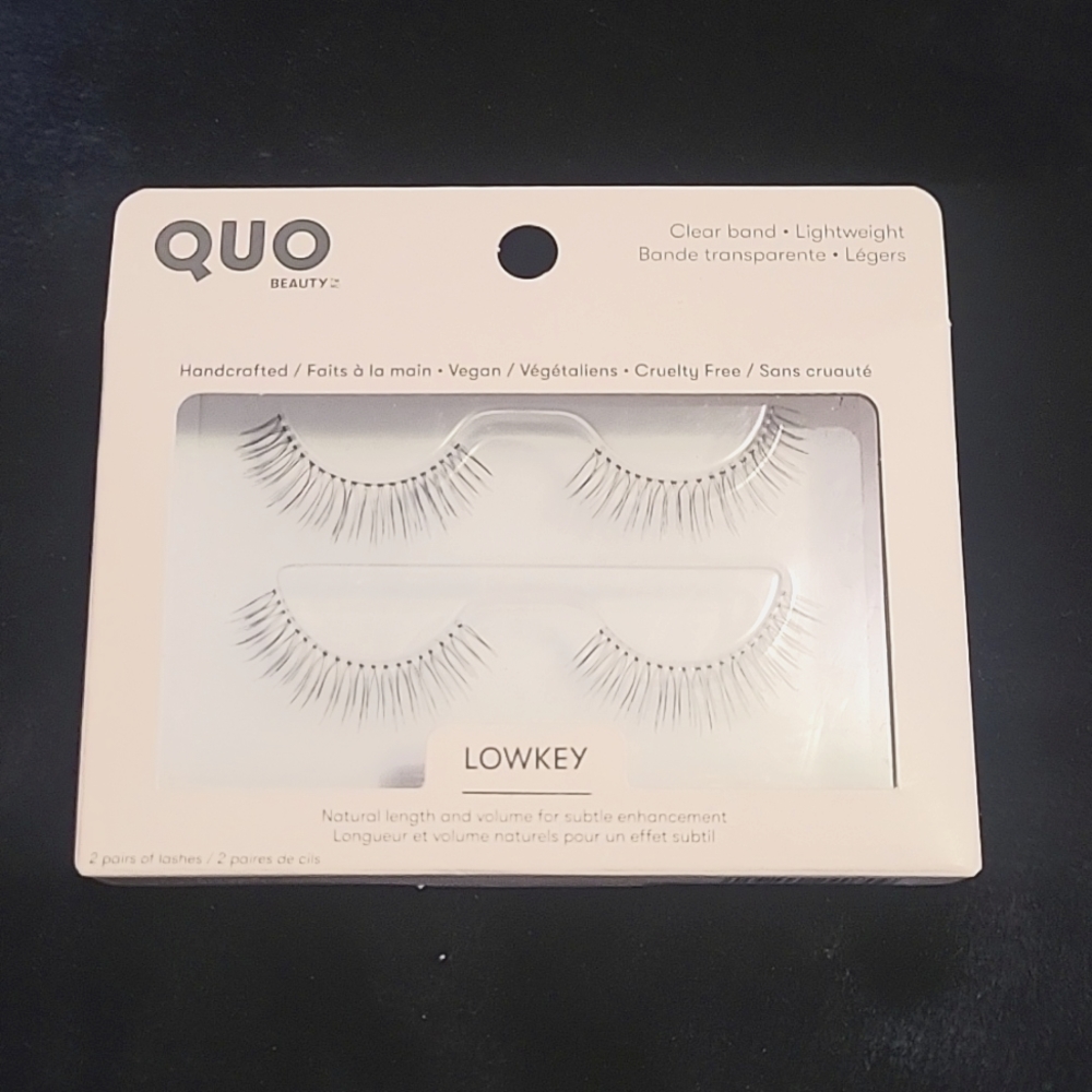 Quo lowkey eyelashes